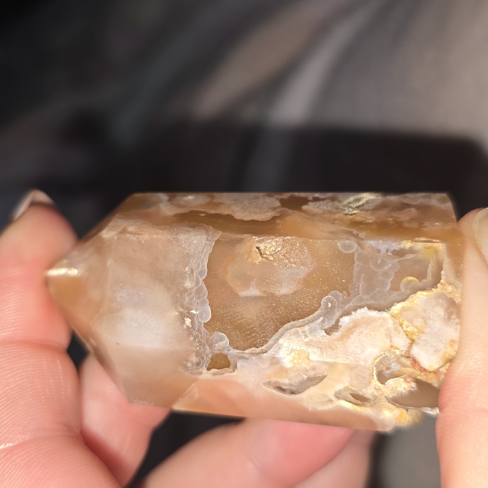 Flower agate tower! 🩷🤍 - Picture 3 of 3